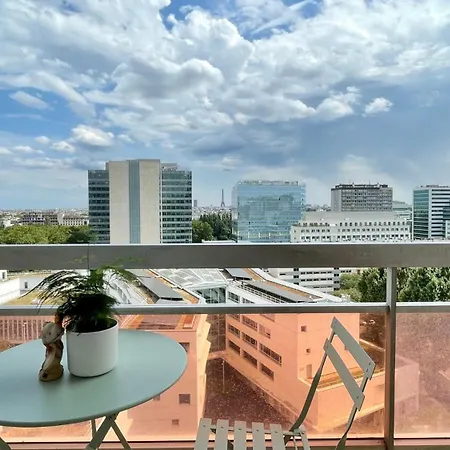 133 - Luxury Penthouse Vue Sur Tour Eiffel Avec Balcon Courbevoie
